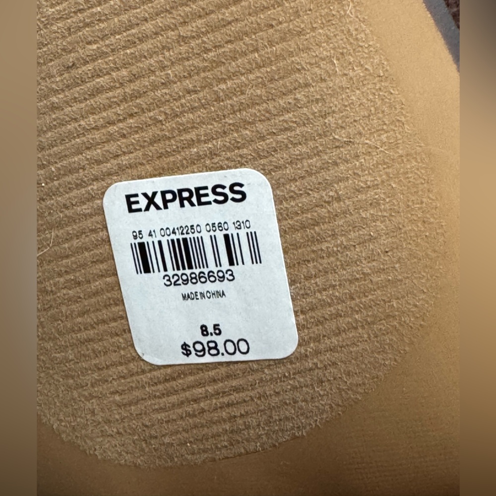 Express Brown Faux Suede Comma Heeled Boots 8.5 NWT - Picture 4 of 4